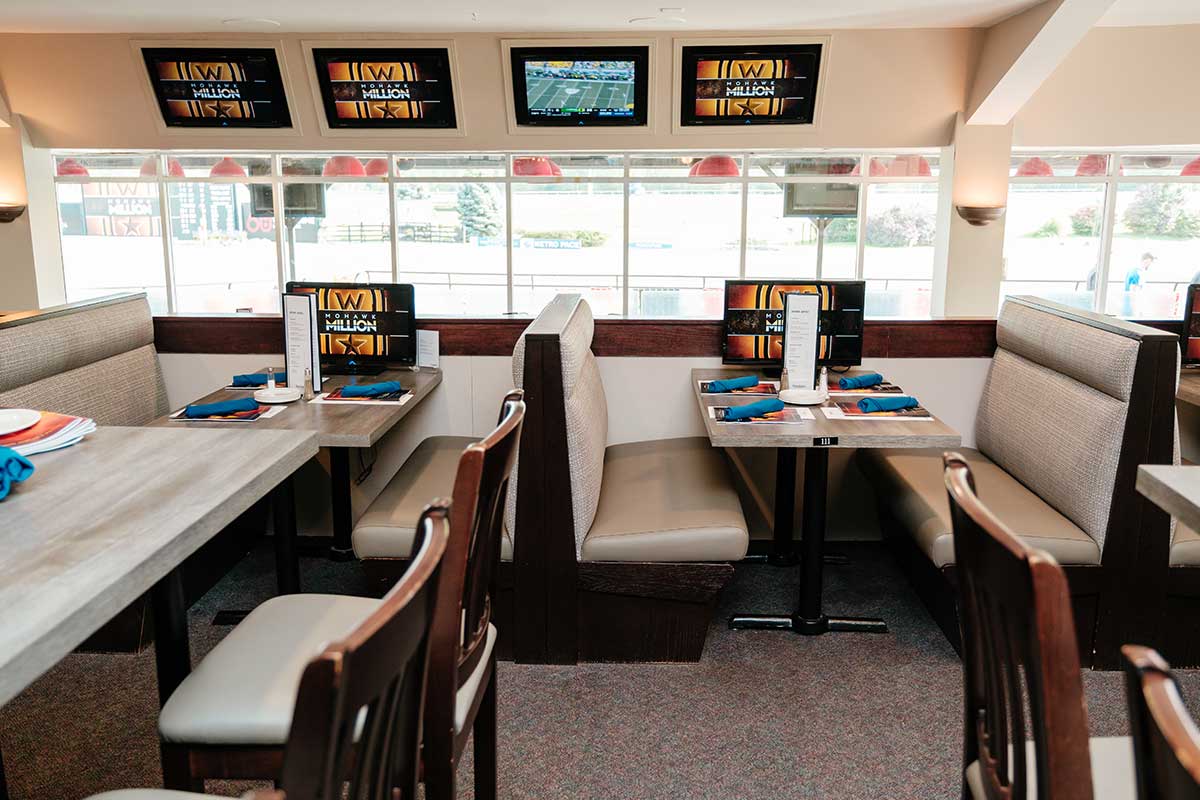 Trakside Bar & Restaurant