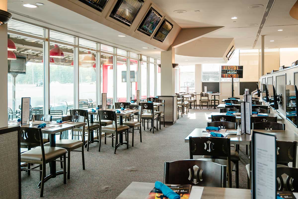 Trakside Bar & Restaurant