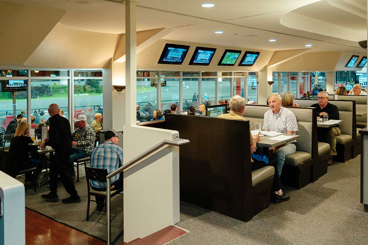 Trakside Bar & Restaurant