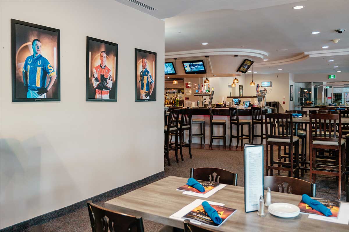 Trakside Bar & Restaurant