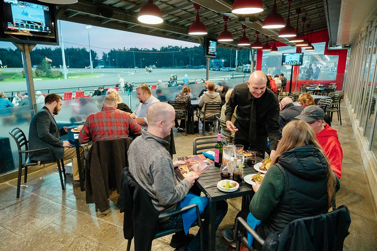 Trakside Bar & Restaurant